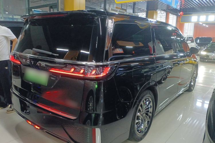 Used VOYAH Dream 2024 PHEV Ultra-Long Range Flagship Edition
