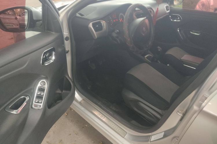 Used Peugeot 301 2014 1.6L Manual Comfort Edition
