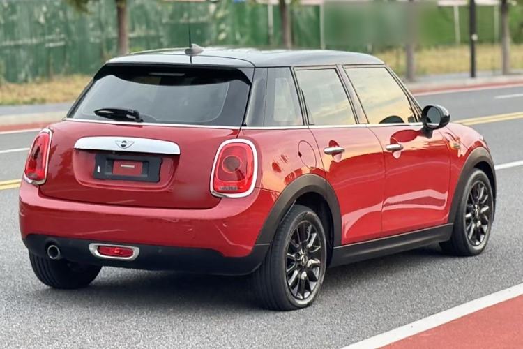 Used  MINI 2016 1.5T COOPER Five-Door Edition
