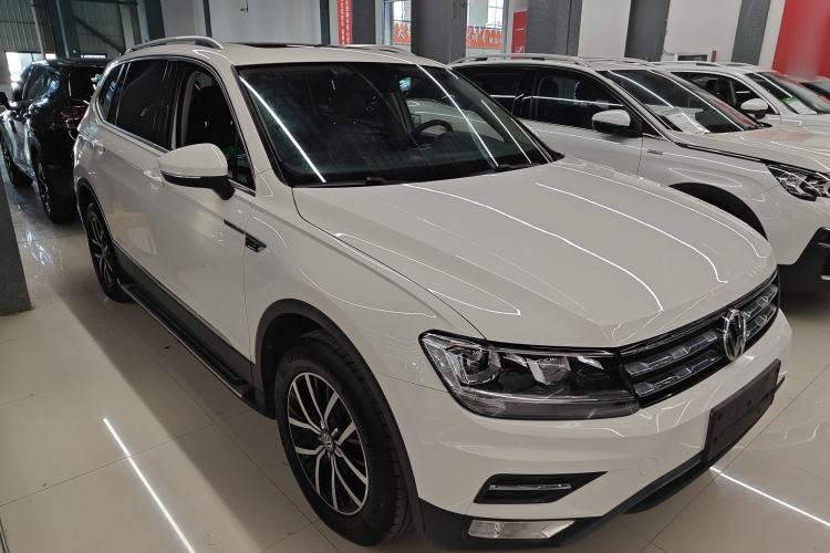 Used Volkswagen Tiguan L 2017 330TSI Automatic Two-Wheel Drive Luxury Edition