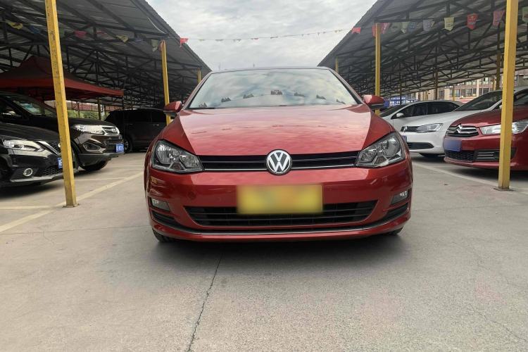Used Volkswagen Golf 2016 230TSI Automatic Luxury Version
