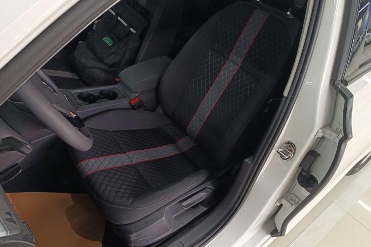 Used Volkswagen Lamando 2019 230TSI DSG Fashion Edition China VI