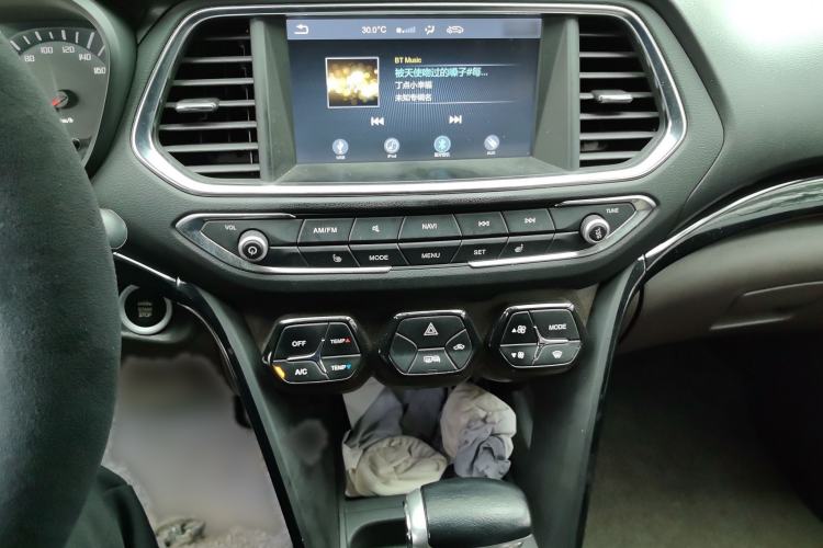 Used GAC Trumpchi GS4 2016 235T G-DCT Luxury Edition
