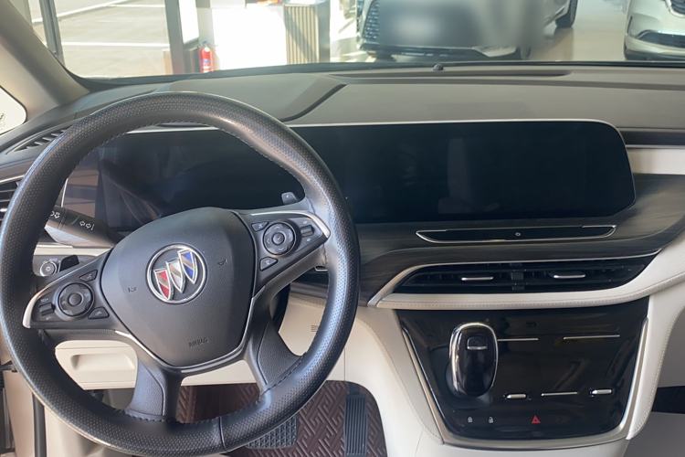 Used Buick GL8 2022 ES Landtrek 653T Comfort Edition
