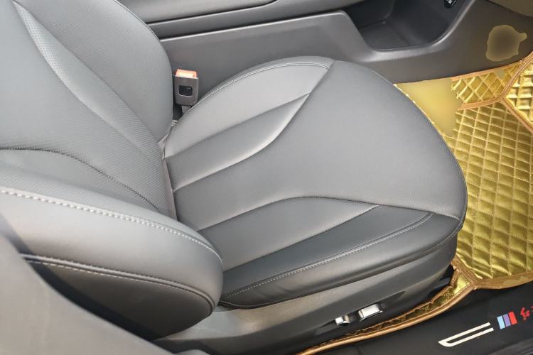 Used Hongqi E-QM5 2024 610 km PLUS
