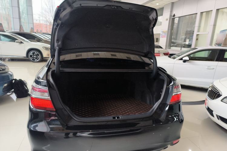 Used Toyota Camry 2016 2.0G 10th Anniversary Leading Edition
