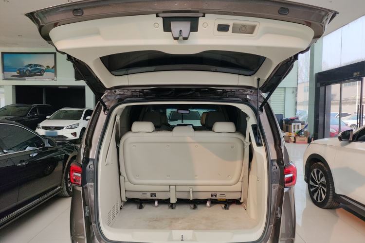 Used Buick GL8 2021 Land Cruiser Executive 652T Premium Model
