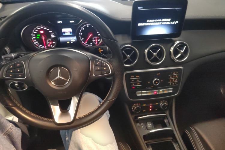 Used Mercedes-Benz GLA 2018 GLA 200 Fashion Model
