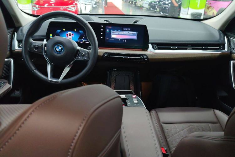 Used BMW iX1 2023 xDrive30L X Design Package
