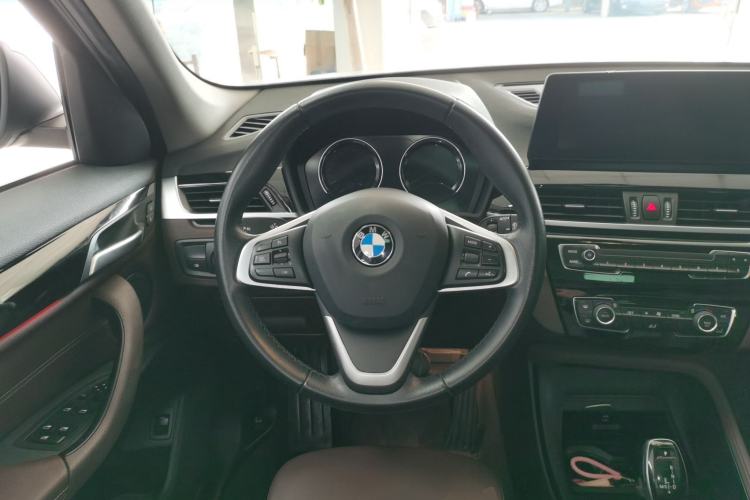 Used BMW X1 2020 sDrive25Li Leading Model
