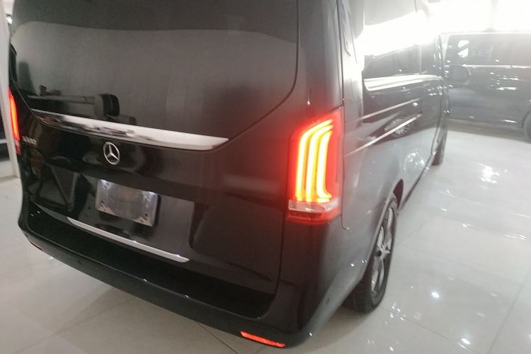 Used Mercedes-Benz V-Class 2022 V 260 L Long Wheelbase Prestige Edition
