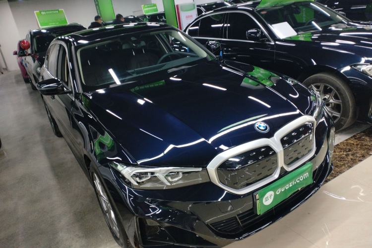 Used BMW i3 2024 eDrive 35 L
