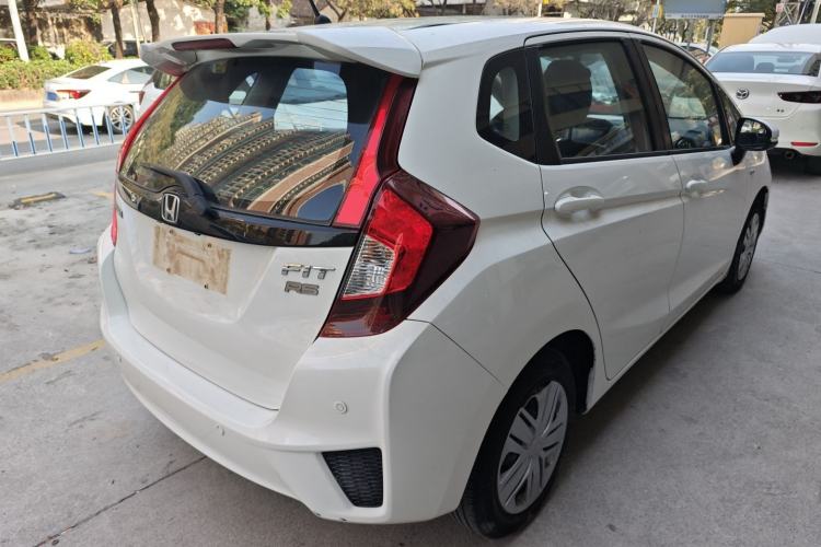 Used Honda Fit 2016 1.5L LXS CVT Comfort Sunroof Version
