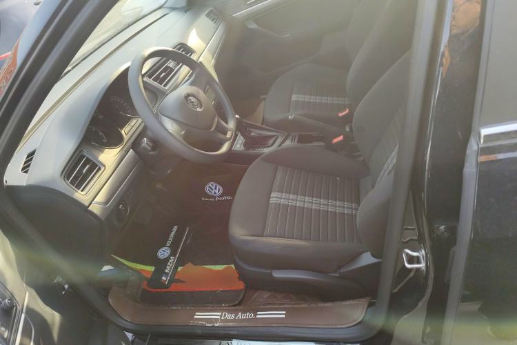 Used Volkswagen Lavida 2019 Lavida Start 1.5L Automatic Trendy Version China VI Standard
