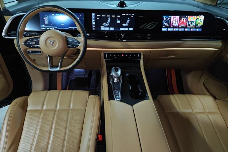 Used VOYAH Dream 2024 PHEV Extended-Range Premium Edition
