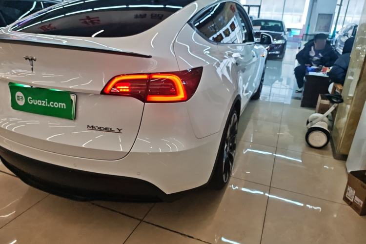 Used Tesla Model Y 2022 Performance High-Performance All-Wheel-Drive Version
