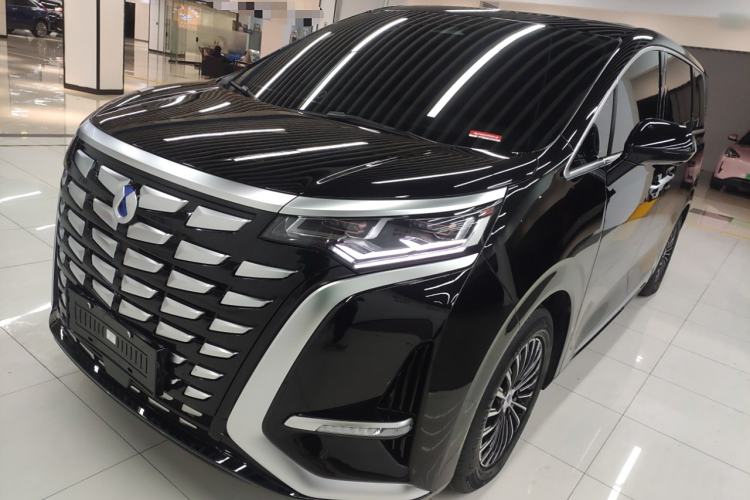 Used Denza D9 2024 DM-i 980 Four-Wheel Drive Prestige Model
