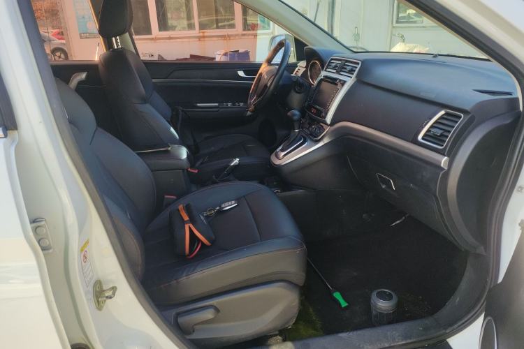 Used Haval M6 2017 1.5T Automatic Two-Wheel Drive Elite Model
