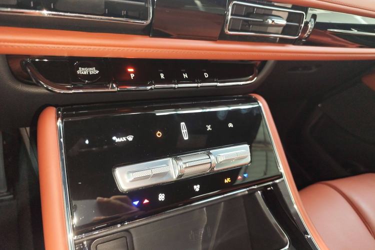 Used Lincoln Aviator 2024 3.0T V6 All-Wheel-Drive Luxury Edition Six Seats
