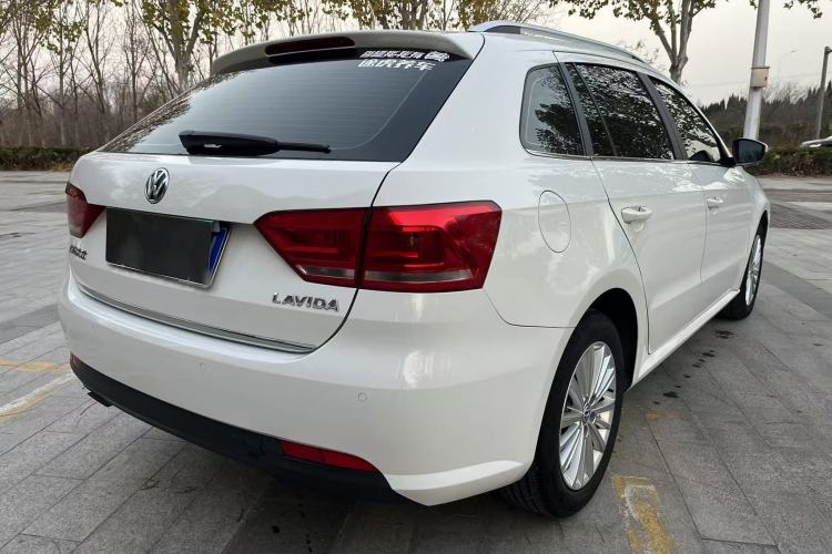 Used Volkswagen Gran Lavida 2013 1.6L Automatic Comfort Model
