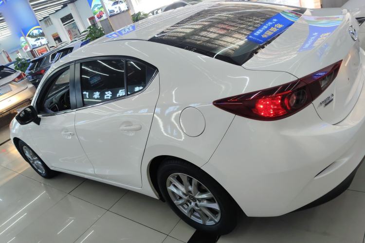 Used Mazda Mazda 3 Axela 2016 Sedan 1.5L Automatic Comfort Model