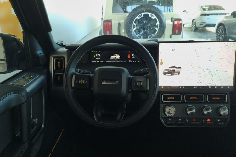 Used  V23 2025 501 Four-Wheel Drive Advanced Version
