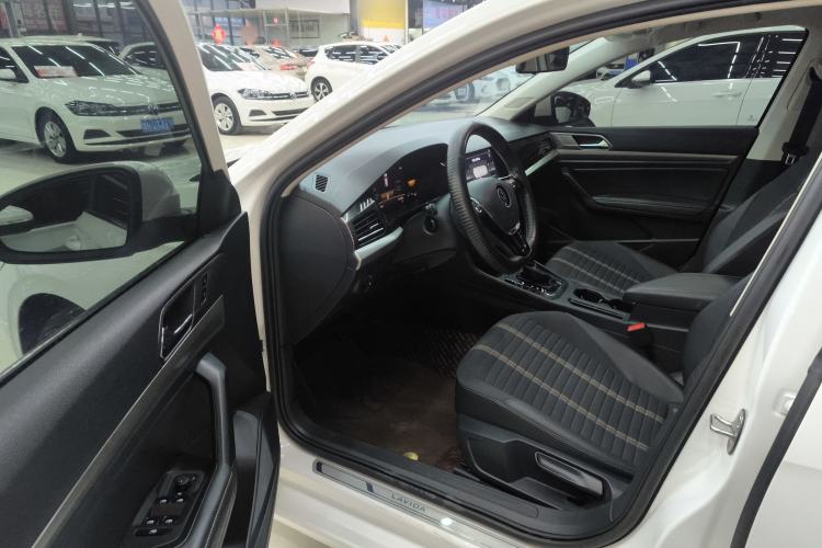 Used Volkswagen Lavida 2022 280TSI DSG Comfort Edition
