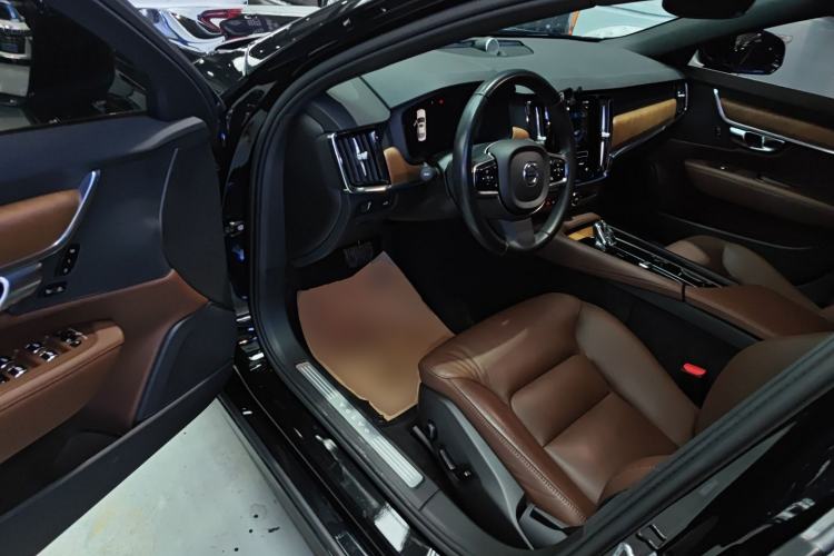 Used Volvo S90 2022 B5 Zhiyi Luxury Edition