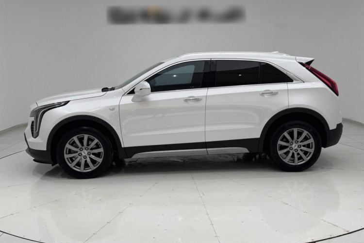 Used Cadillac XT4 2020 28T Two-Wheel-Drive Leading Version
