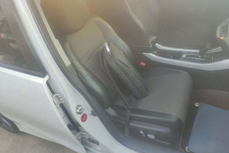 Used Honda Jade 2017 1.8L automatic Comfort version 5 seats