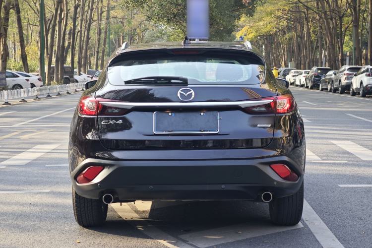 Used Mazda CX-4 2018 2.0L Automatic Two-Wheel Drive Blue Sky Premium Upgrade Version China VI Standard
