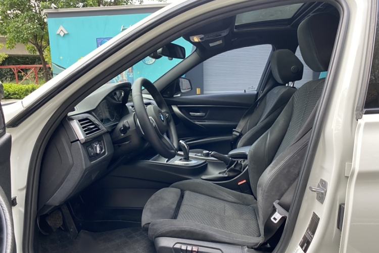 Used BMW 3 Series 2018 320i M Sport Package
