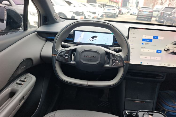 Used Lynk & Co Z20 2025 530 km Range Rear-Wheel Drive Pro
