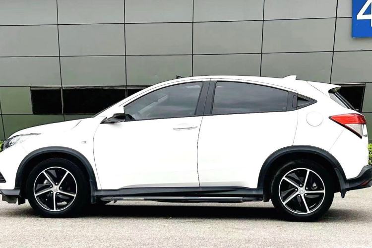 Used Honda Vezel 2020 1.5L CVT Pioneer Edition
