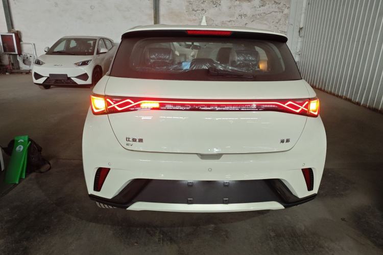 Used BYD Dolphin 2025 420km Free Edition
