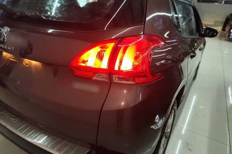 Used Peugeot 2008 2014 1.6L Manual Fashion Edition