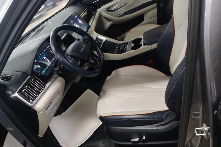 Used BYD Song PLUS New Energy 2024 HONOR Edition DM-i 71km Luxury Model
