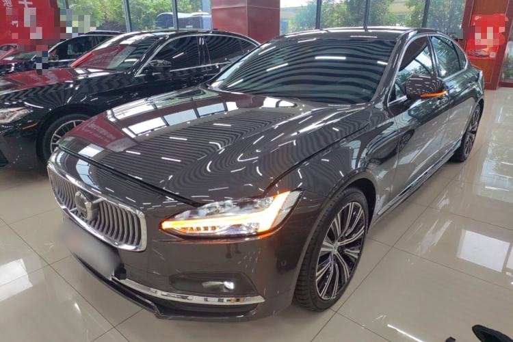 Used Volvo S90 2023 B5 Luxury Smart Edition
