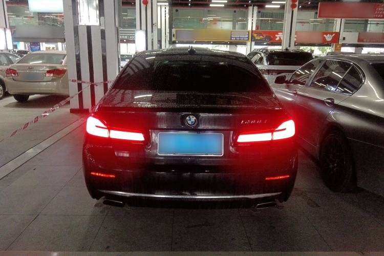 Used BMW 5 Series 2022 Second Facelift 530Li Luxury Edition Premium Package
