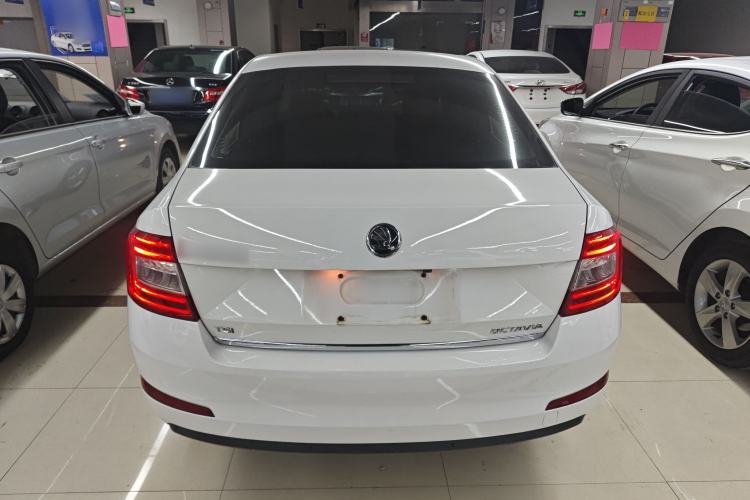 Used Skoda Octavia 2015 1.4TSI DSG Yijun Edition