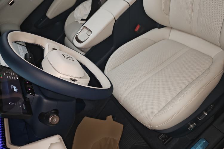 Used Zeekr X 2025 Four-Seater Rear-Drive Cube Version
