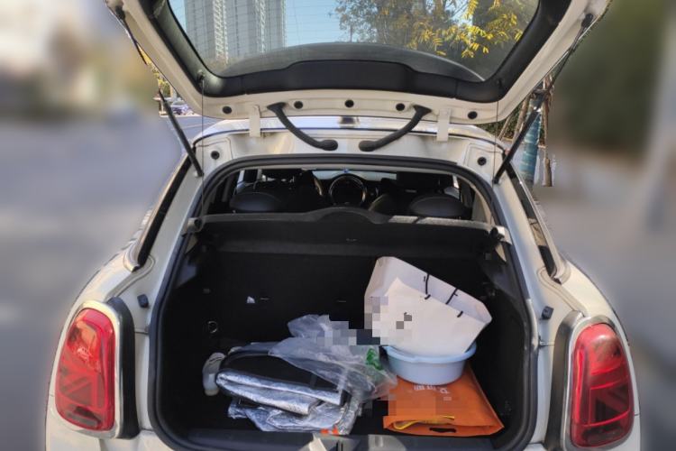 Used  MINI 2019 1.5T COOPER Classic Edition Five-Door Version
