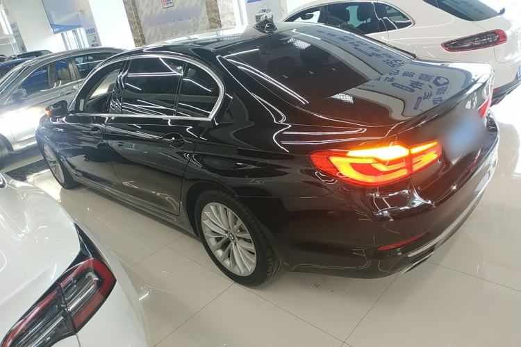 Used BMW 5 Series 2019 525Li Luxury Package
