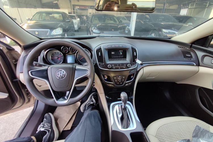 Used Buick Regal 2015 2.0L Leading Fashion Edition
