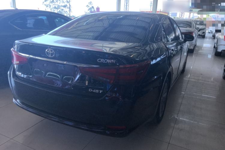 Used Toyota Crown 2015 2.0T Fashion Edition
