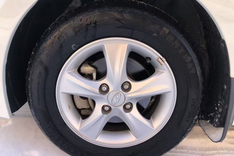 Used Hyundai Verna 2014 1.4L Automatic Leading-Edge GLX