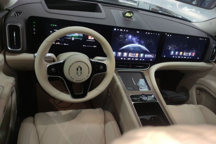 Used Hima AITO M9 2025 Extended-Range Ultra Version 52 kWh 6-Seater
