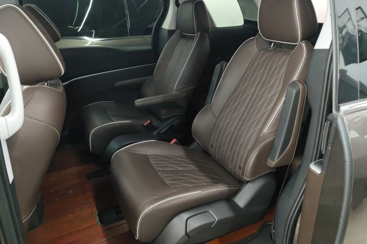 Used Buick GL8 2022 Land Business Class 652T Luxury Model
