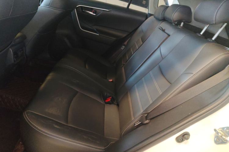 Used Toyota RAV4 2021 2.0L CVT Two-Wheel Drive Fashion Edition
