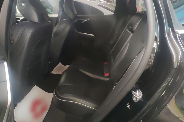 Used Volvo XC60 2017 T5 AWD Personalized Sport Upgrade Edition
